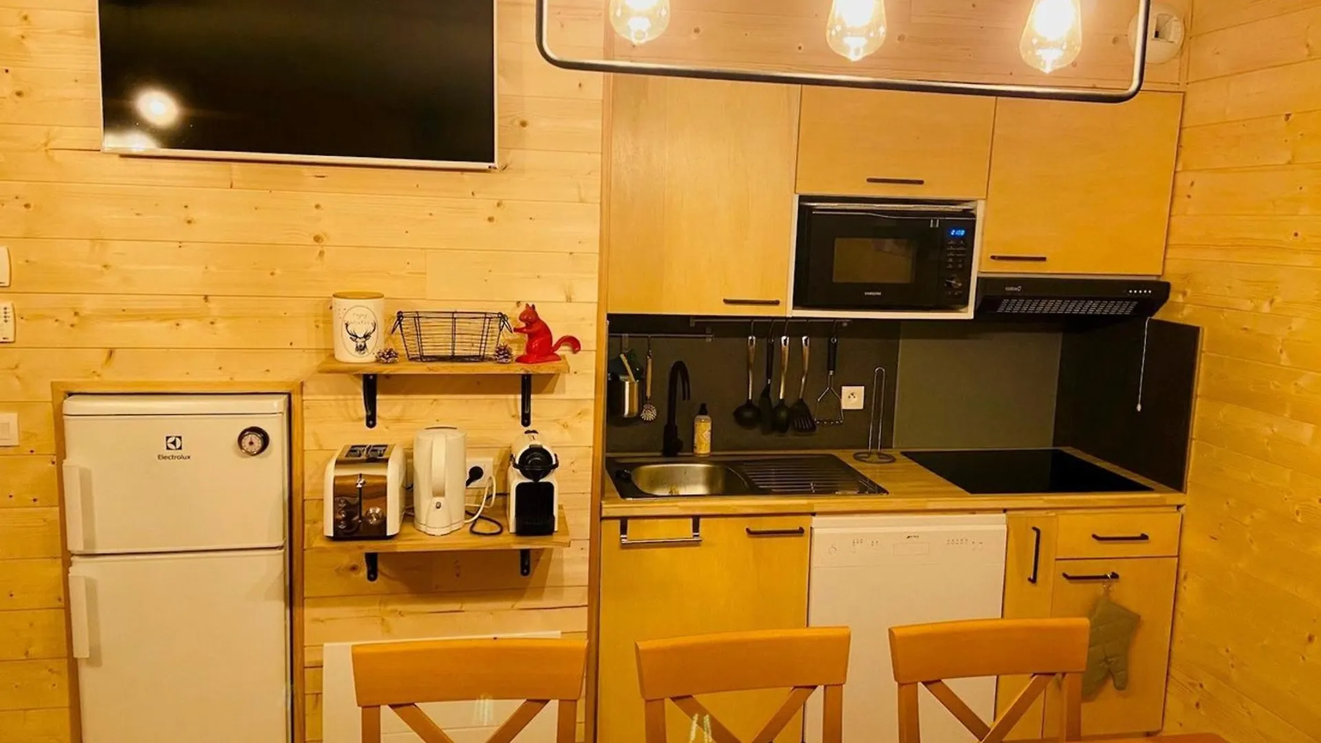 Chalet Mitoyen 3 Pieces, 7 Pers., Cuisine Equipee, Parking Gratuit, Animaux Admis - Fr-1-504-58 Saint-Étienne-en-Dévoluy 0*,